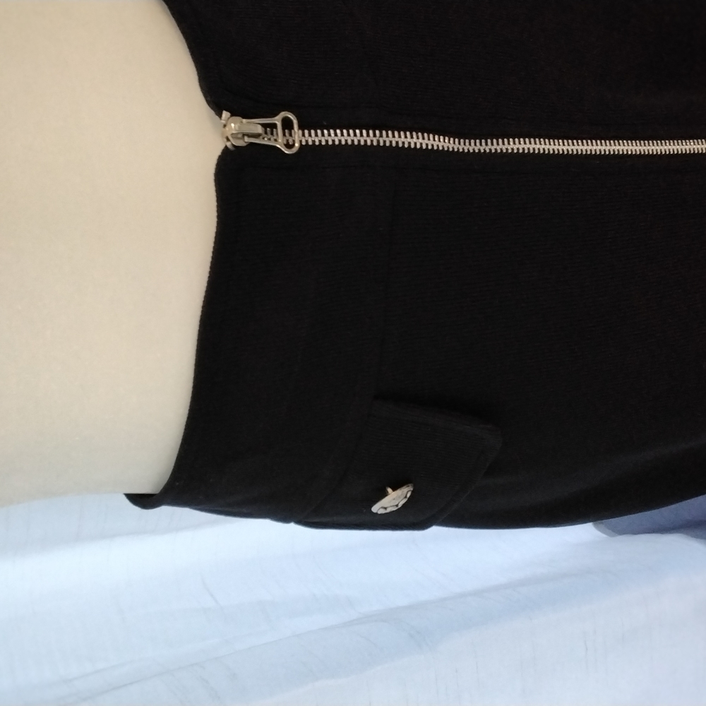 Ladies black zippered skirt with button detail - Picture 3 of 8